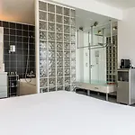 Kube Hotel 4*