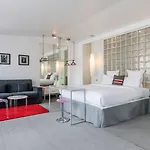 Kube 4* Parigi