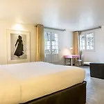 Kube 4* Parigi