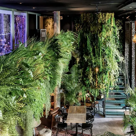 Kube Hotel 4*